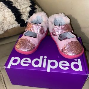 Two toned pink Mary Jane shoes with glitter